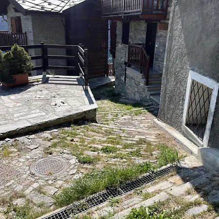 Dei Larici Valtournenche - Il Lupo Affitta * Crepin