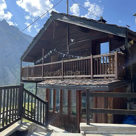 Apartment Dei Larici Valtournenche - Il Lupo Affitta *