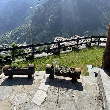 Dei Larici Valtournenche - Il Lupo Affitta *