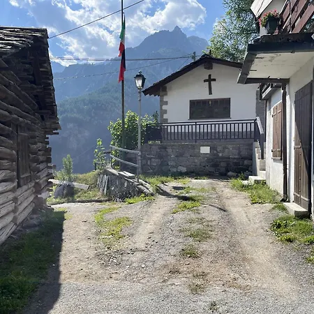 Dei Larici Valtournenche - Il Lupo Affitta Apartment *