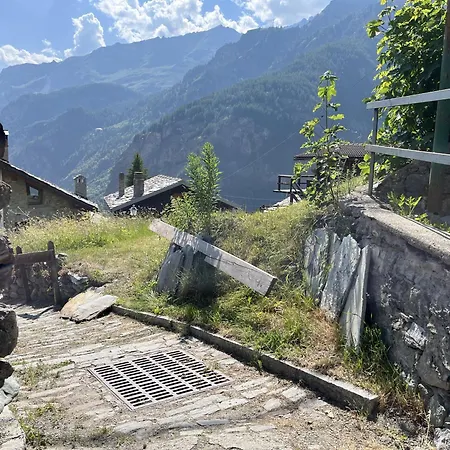 Dei Larici Valtournenche - Il Lupo Affitta Crepin